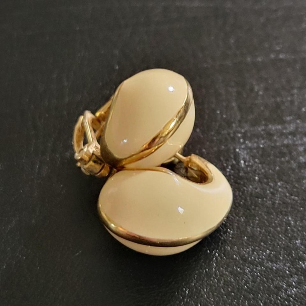 Napier Enamel Domed Omega Hoop Earrings Cream OS‎ EX